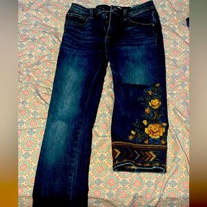 Floral Embroidered Women's Jeans